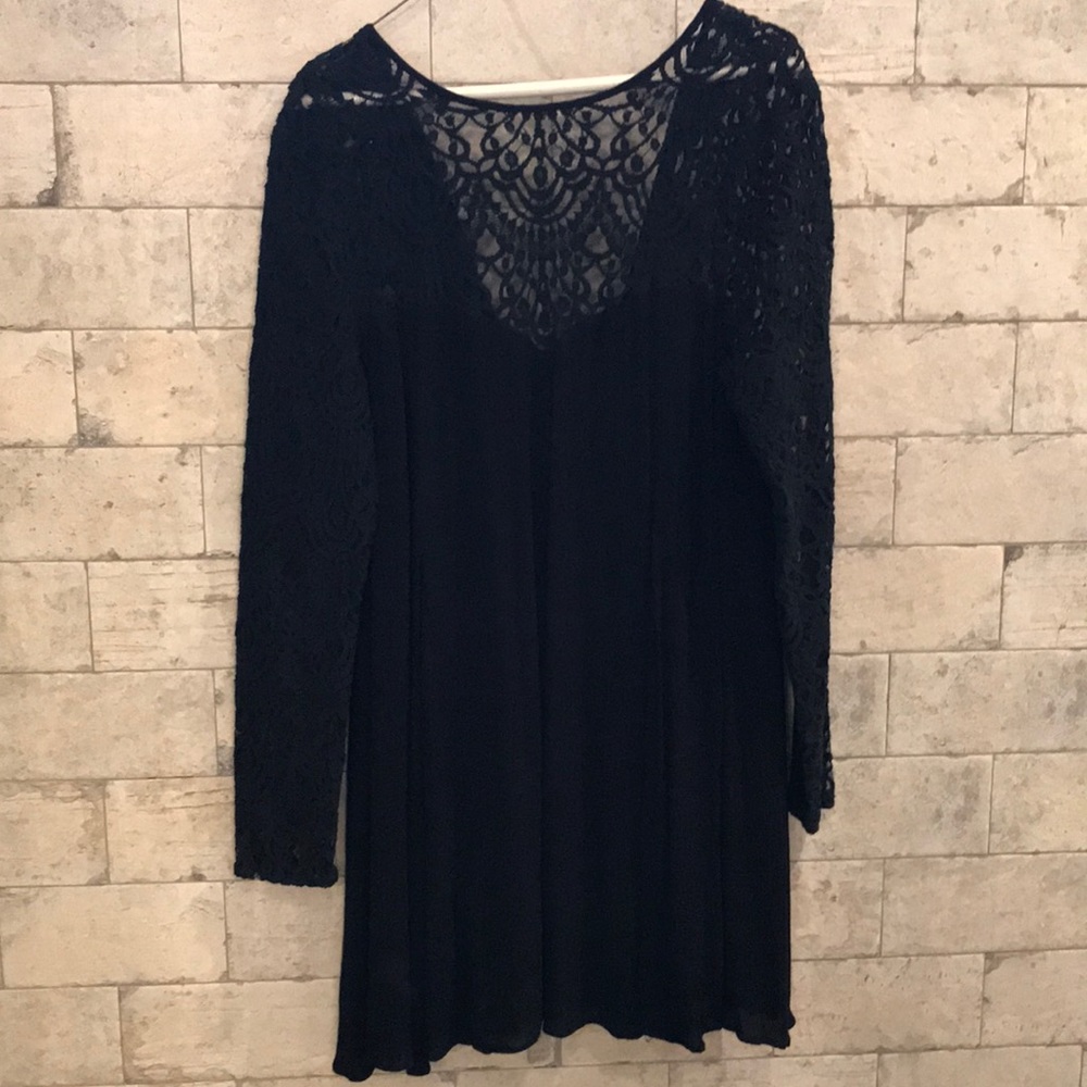Black long sleeve midi dress